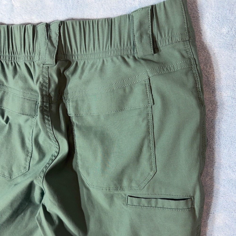 Duluth Trading Co Armachillo Cooling Shorts Women 2 Green Cargo Hiking Outdoor - Picture 4 of 10